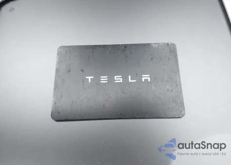 2025 Tesla Model Y Long Range Dual Motor Rear-Wheel Drive from USA, damaged, VIN 7SAYGDED4SA367652